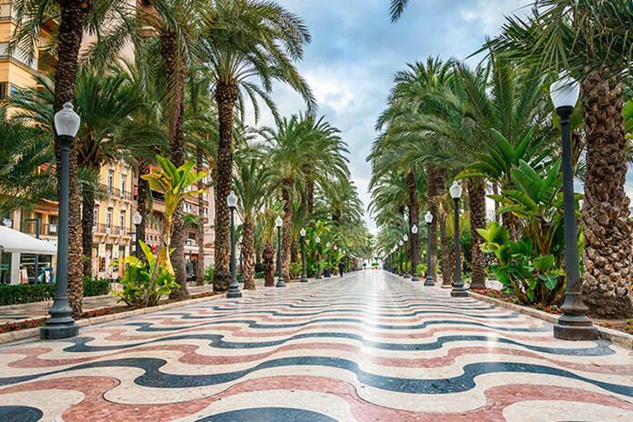 Céntrico y espacioso piso en barrio tranquilo Alicante Exterior foto